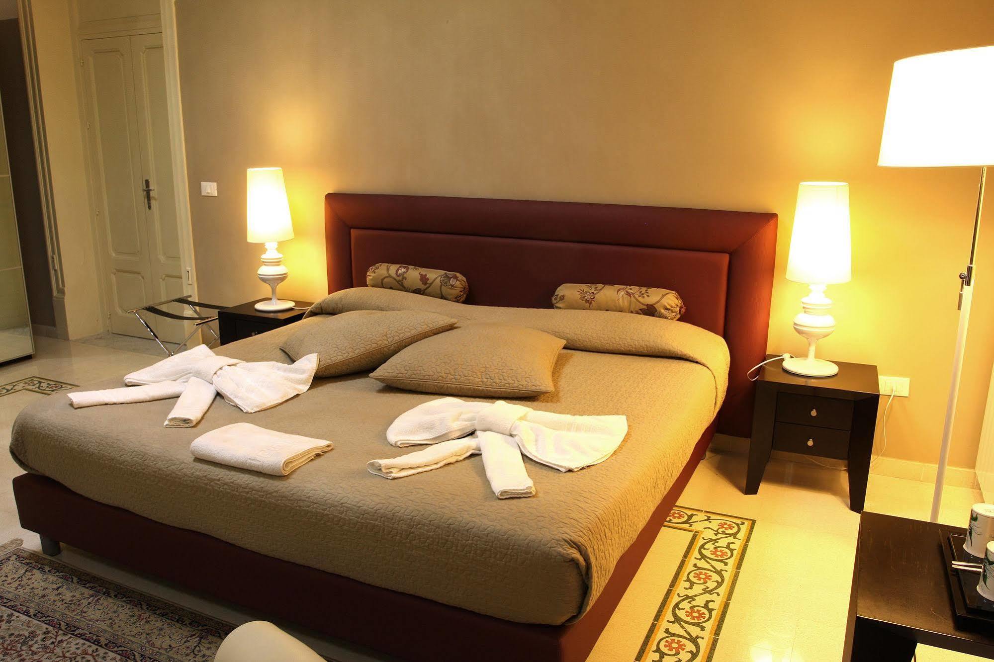 Abatellis Luxury Hotel Palermo Exterior foto
